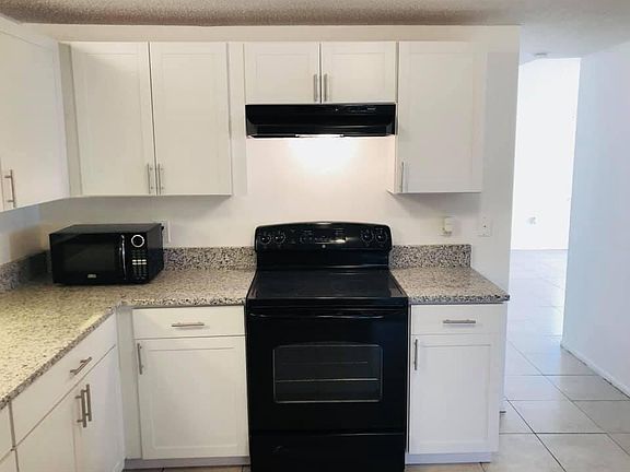 4th image of 9324 Tacoma Ave APT A