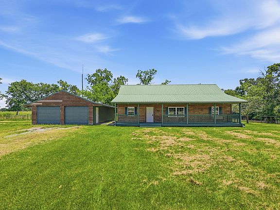 2nd image of 8833 Nighthawk Road