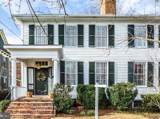 1010 Prince Edward St, Fredericksburg, VA 22401