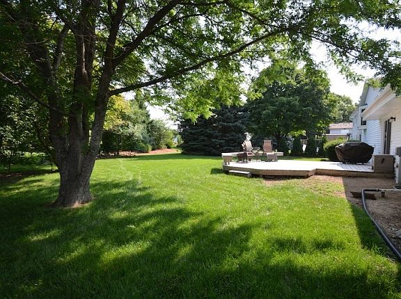 2nd image of 8122 W Beacon Hill Dr