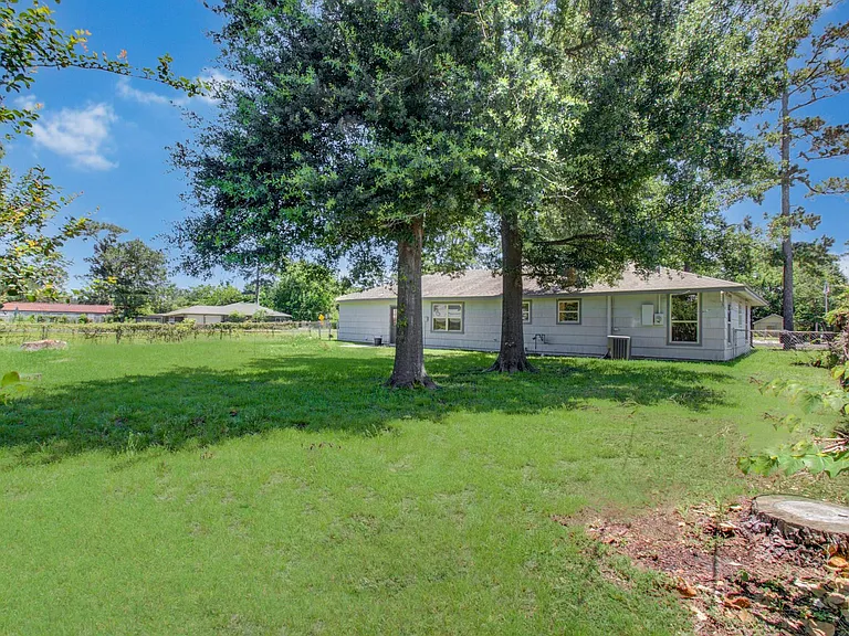 1417 Longhorn Dr — Photo 27