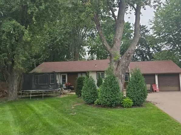 5755 Babcock Trl, Inver Grove Heights, MN 55077