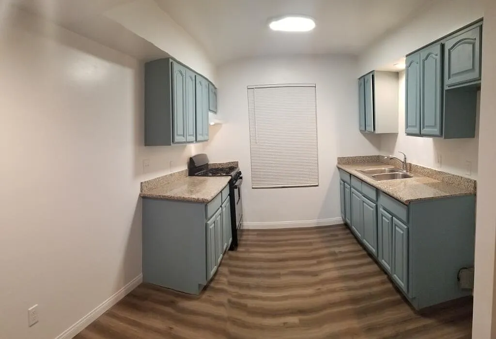 4 bed, 1203 sqft, $3,100 — Photo 3