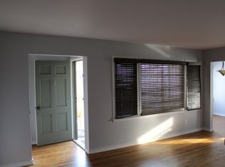 1427 Ellsmere Ave, Los Angeles, CA 90019