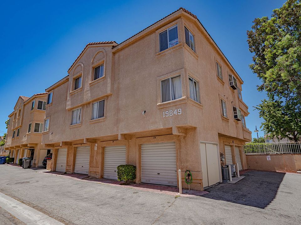 1st image of 19849 Sandpiper Pl Unit 136