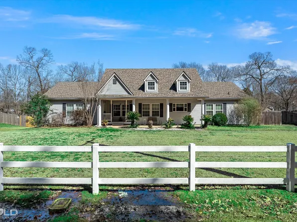 595 Parks Rd, Benton, LA 71006