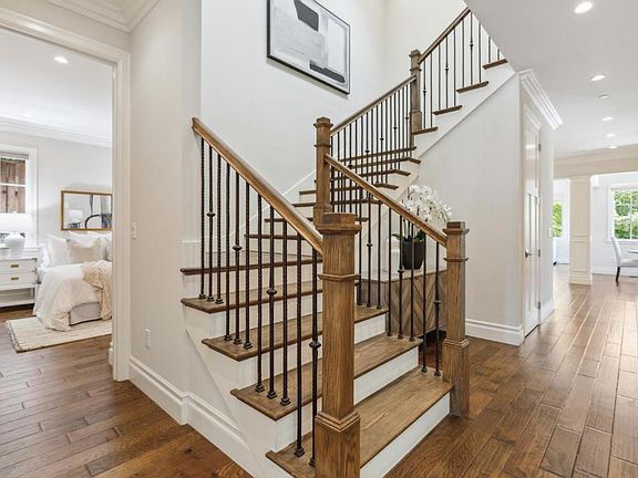 3rd image of 1208 Bellair Way