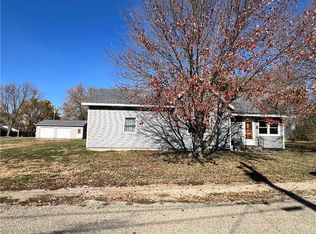 304 Green St, Rossville, IL 60963