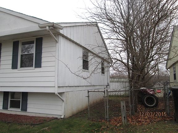 3rd image of 1354 Viking Dr