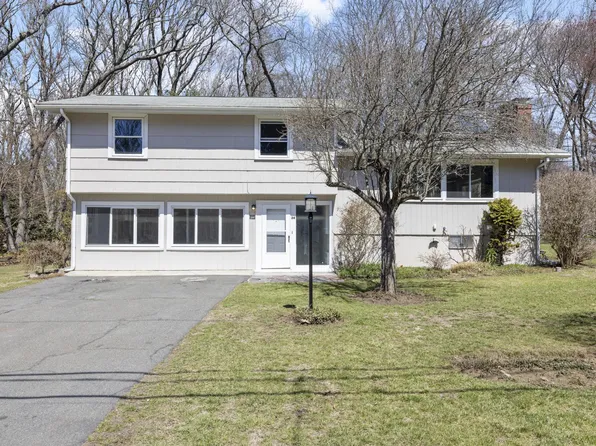 24 Tyler Rd, Lexington, MA 02420