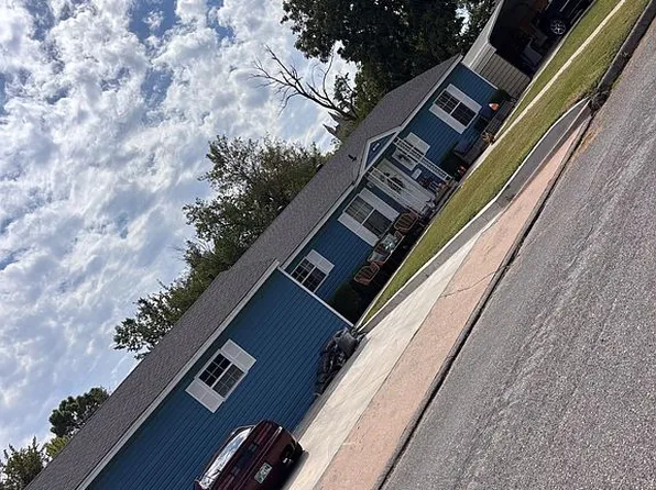 2411 E Maple Ave, Enid, OK 73701