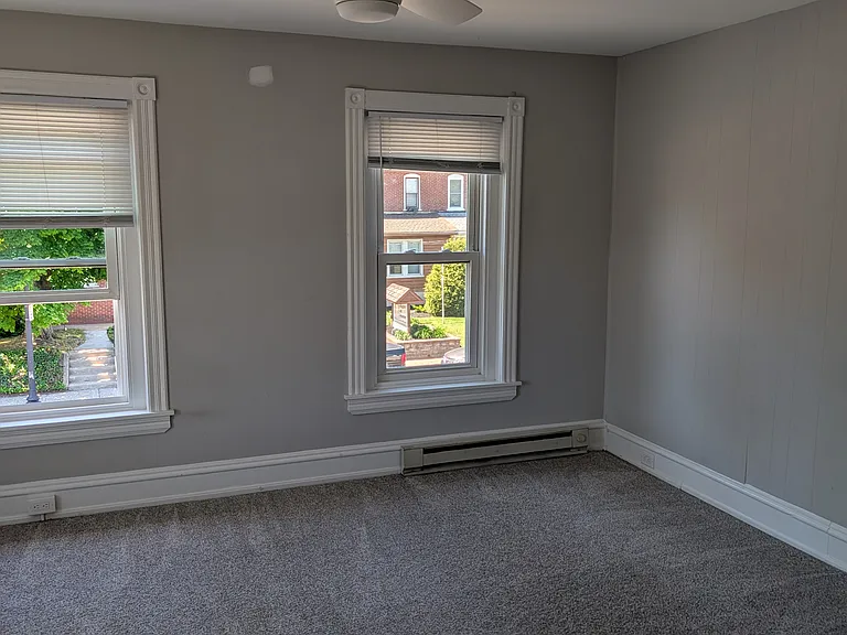 727 W Main St #2 — Photo 6