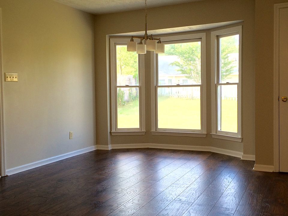 1st image of 315 Eastwood Ave