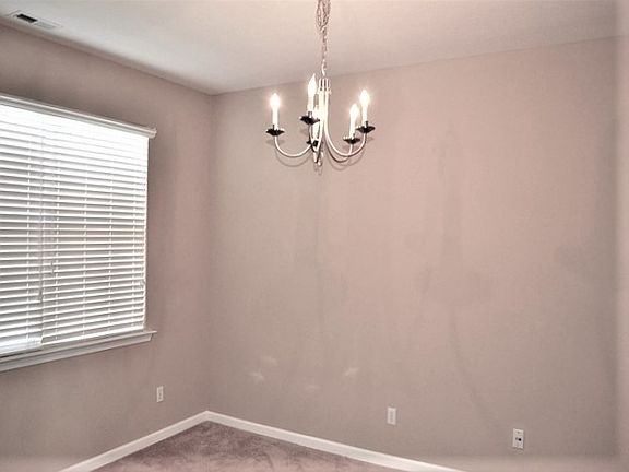 2nd image of 7 Echo Valley Dr