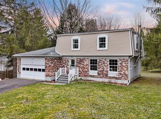 104 Maplewood Dr, Ithaca, NY 14850