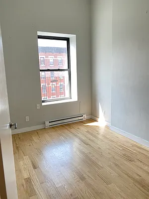 Rented by Chana Ofek, LREB | media 17