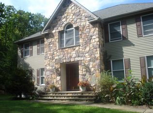 148 Notch Rd, Oak Ridge, NJ 07438