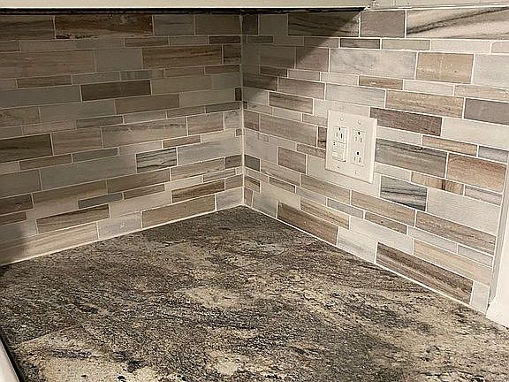 5th image of 3500 W Jefferson Ave #70
