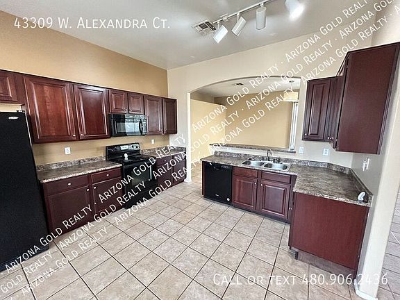 5th image of 43309 W Alexandra Ct