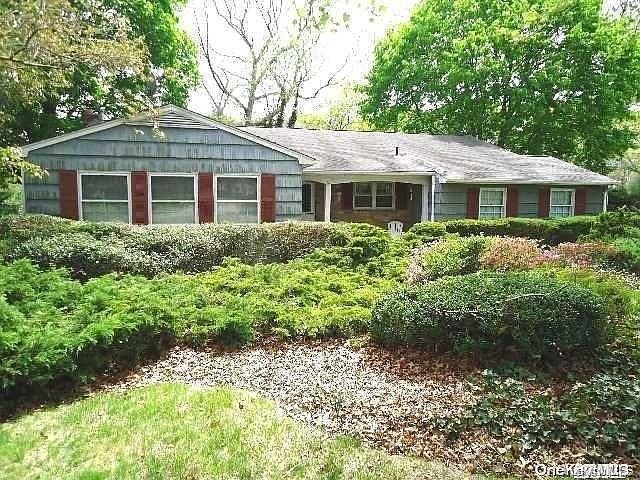 1st image of 30 Essex Drive