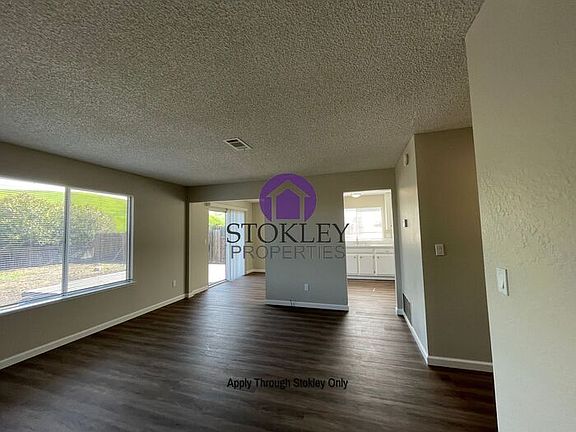 4th image of 2235 Mount Whitney Dr