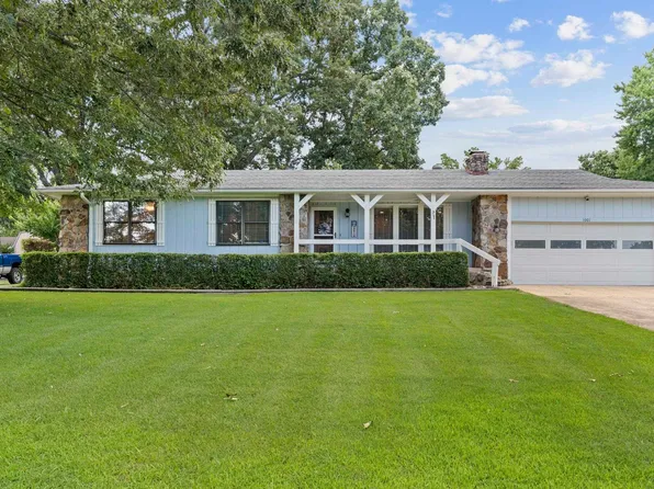 1001 Heatherdown, Mountain Home, AR 72653