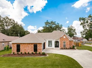 39287 Camille Elaine Dr, Gonzales, LA 70737
