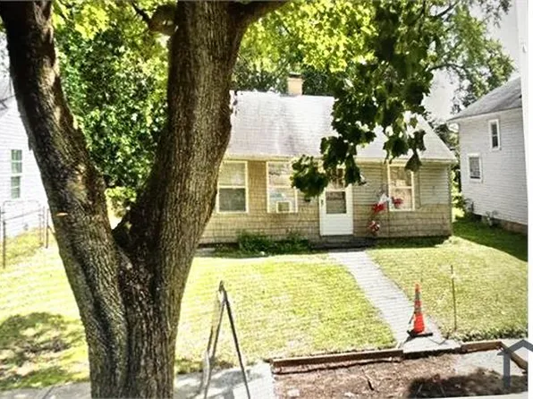 1938 Johnson St, South Bend, IN 46628