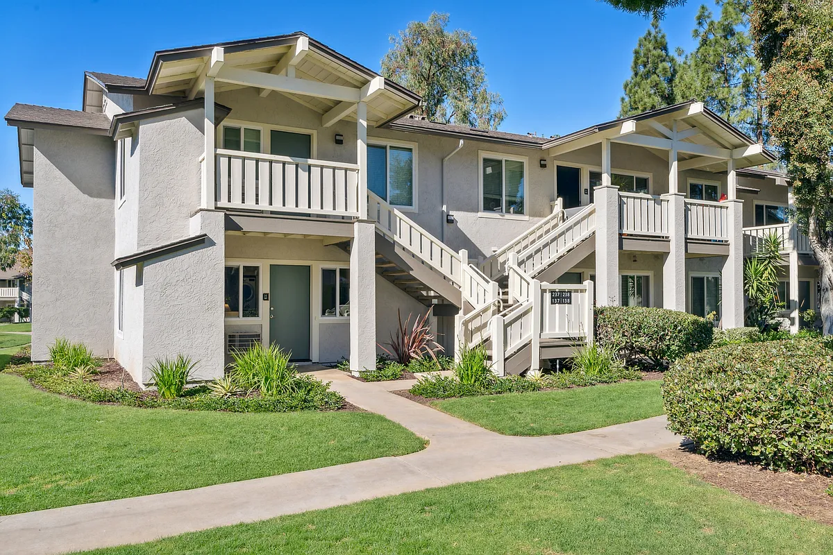 Building Photo - Haven Poway