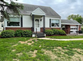 1147 E Buena Vista Ave, Decatur, IL 62521