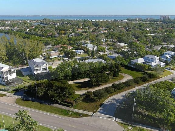 2nd image of 3100 Gulf Of Mexico Dr