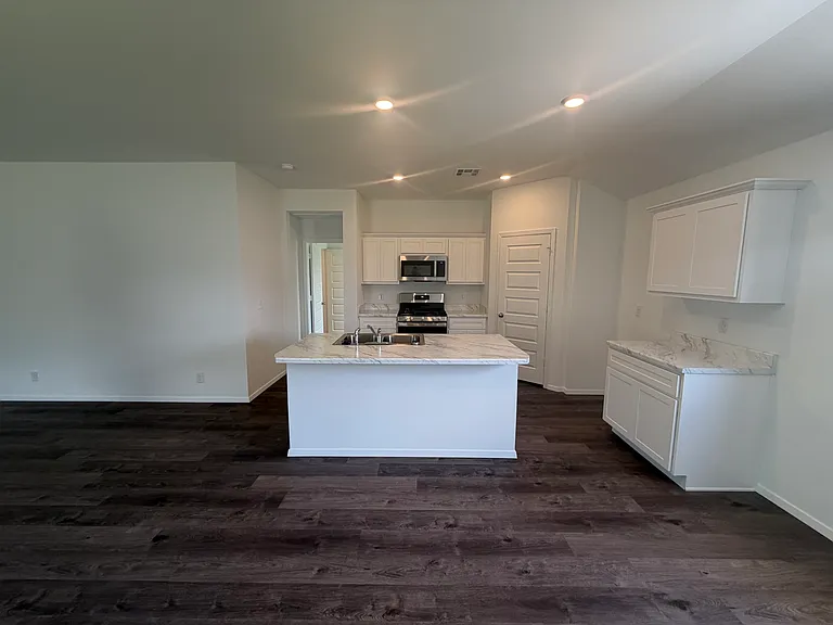 11822 S 279th East Ave — Photo 3
