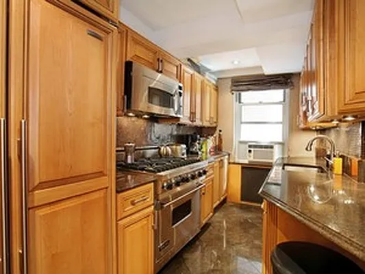 Sold by Corcoran | media 10
