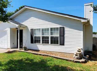 322 Cedar Park Cir, La Vergne, TN 37086