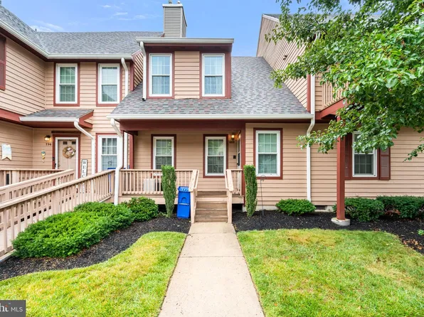 808 Westfield Dr, Riverton, NJ 08077