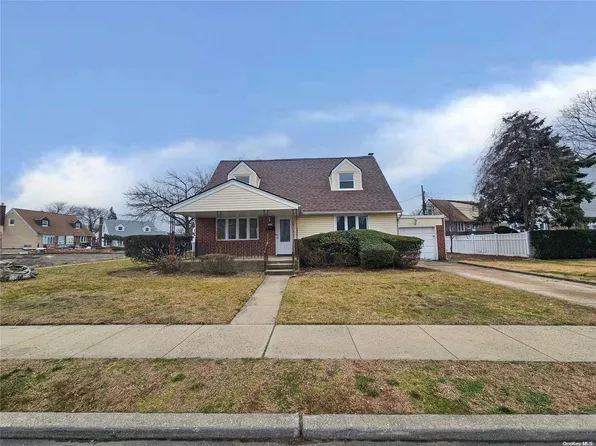 717 Lenore Lane, Elmont, NY 11003