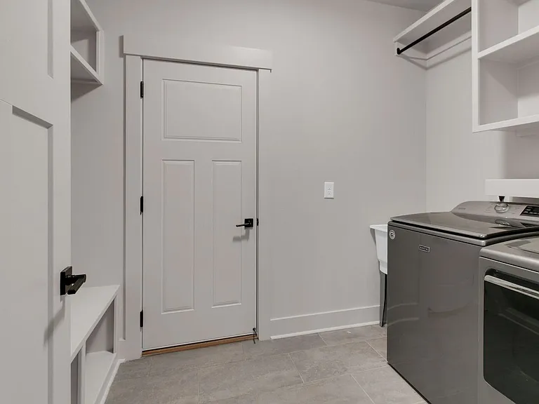 844 Jersey Dr — Photo 14
