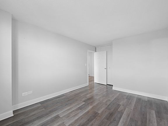 4th image of 3333D Broadway #D6c