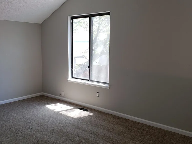 3712 S Danube Cir — Photo 6