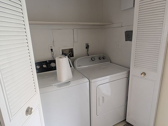 2nd image of 207 Woodbridge Commons Way #207