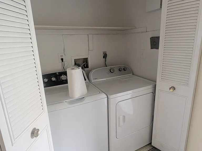 207 Woodbridge Commons Way #207 — Photo 2