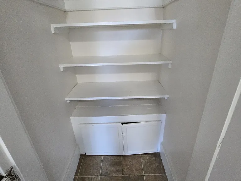 32 Railroad Ave #8 — Photo 3