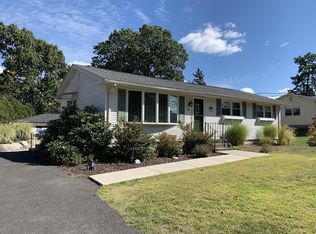 81 Blanchard St, Chicopee, MA 01020