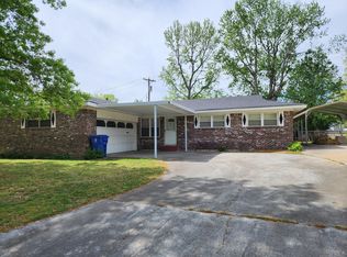 1505 Skyline Ct, Miami, OK 74354