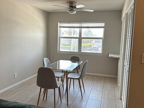 5th image of 941 Crystal Lake Drive #208