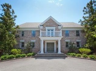 2 Pell Farm Rd, Saddle River, NJ 07458