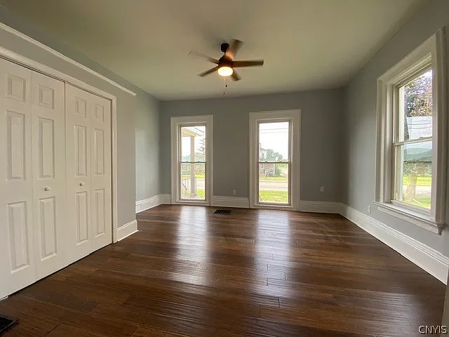 123 Barlow St #1 — Photo 4