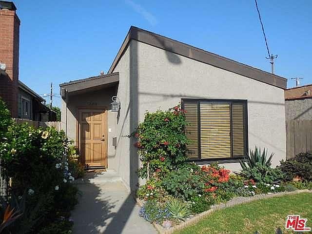 1st image of 12213 Oxford Ave