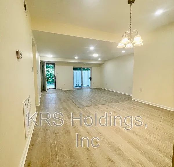 7214 Jillspring Ct #26C — Photo 2