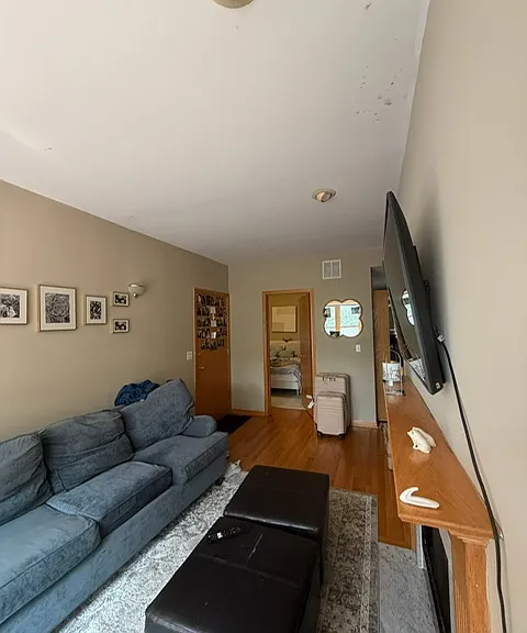 3029 N Seminary Ave #2 — Photo 5